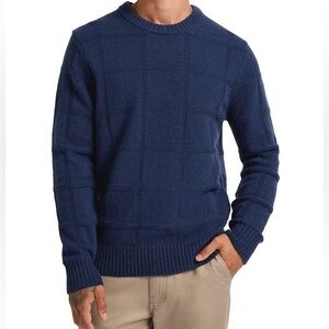 NWT Arrow Textured Knit Sweater